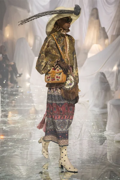 Look 85